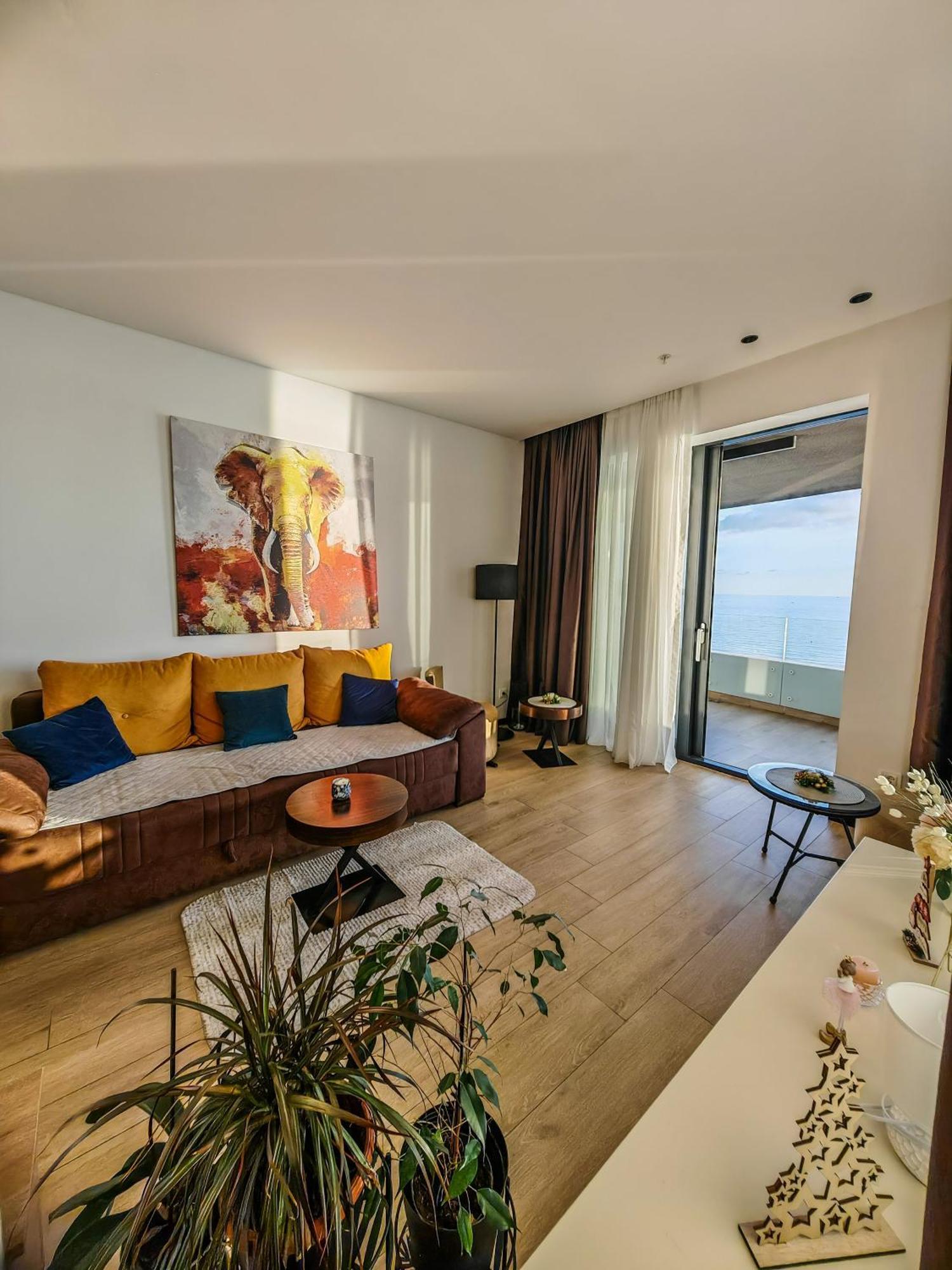 Beachfront Luxury Apartment ブドヴァ エクステリア 写真